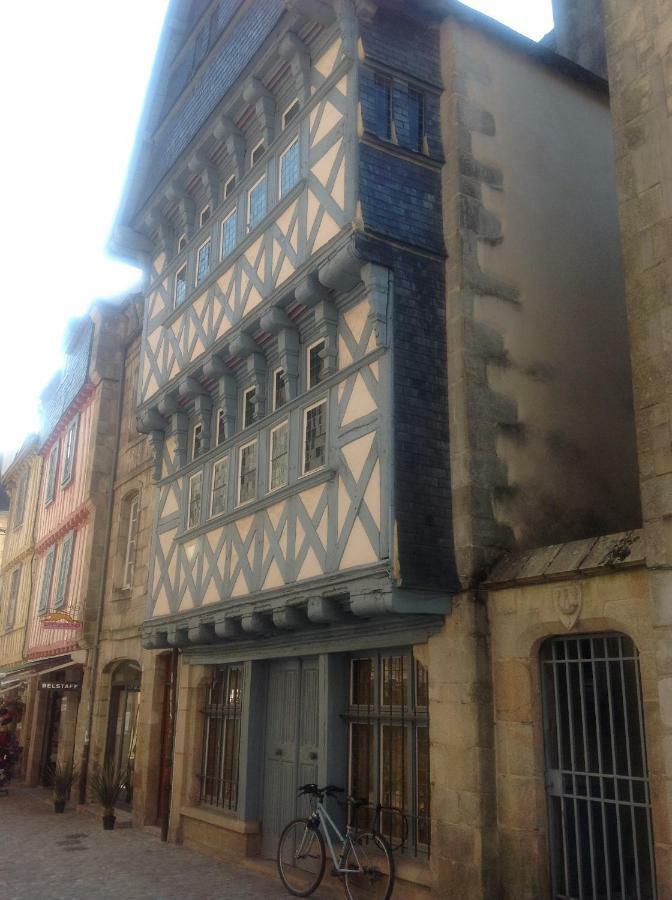 Апартаменти Le Vieux Quimper Classe*** Екстер'єр фото