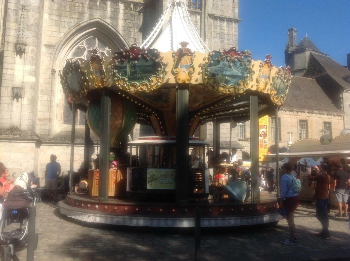 Апартаменти Le Vieux Quimper Classe*** Екстер'єр фото